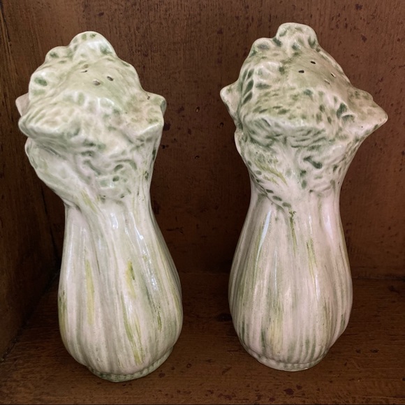 Vintage Celery Salt & Pepper Shakers - Picture 4 of 10